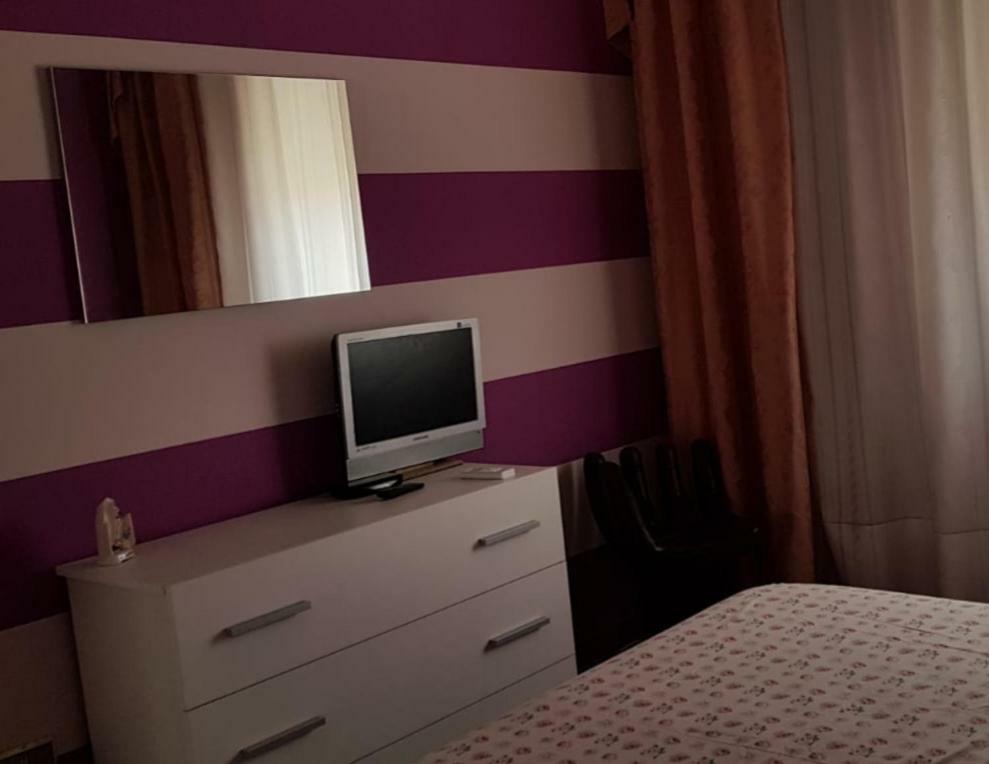 Lorena Loft * Locri