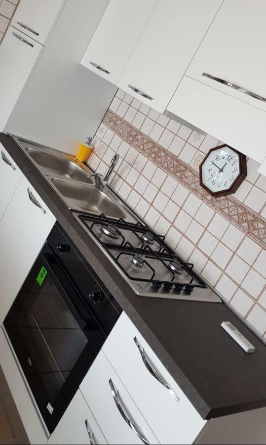 Lorena Loft Locri